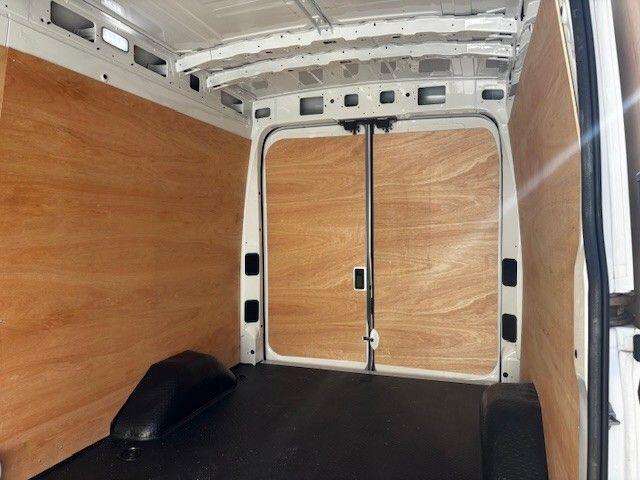Maxus eDeliver 9 image 12
